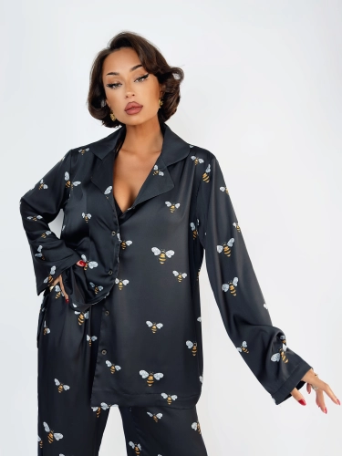 Пижама женская c брюками и рубашкой с принтом Пчелы